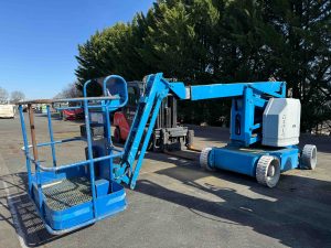 Lire la suite à propos de l’article Arrivage Nacelle électrique à bras télescopique