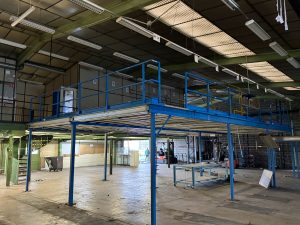 Lire la suite à propos de l’article Arrivage d&rsquo;une mezzanine industrielle MANORGA de 90m2