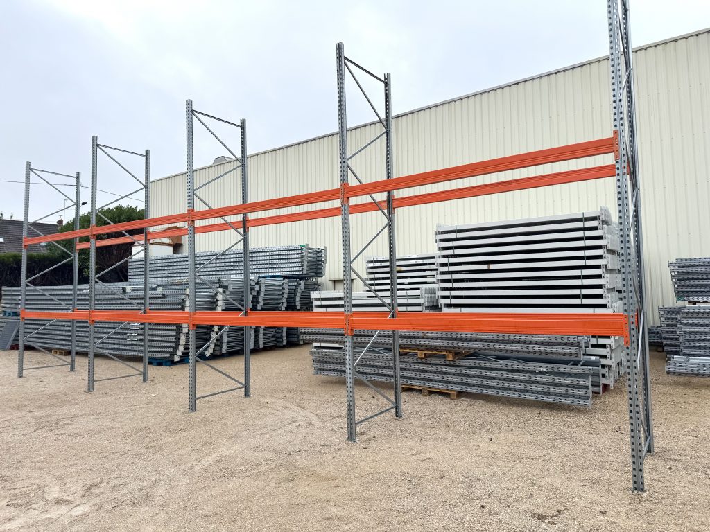 Vu d'ensemble sur rack à palettes : échelles + lisses
