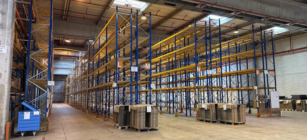 Vision de loin du palettier