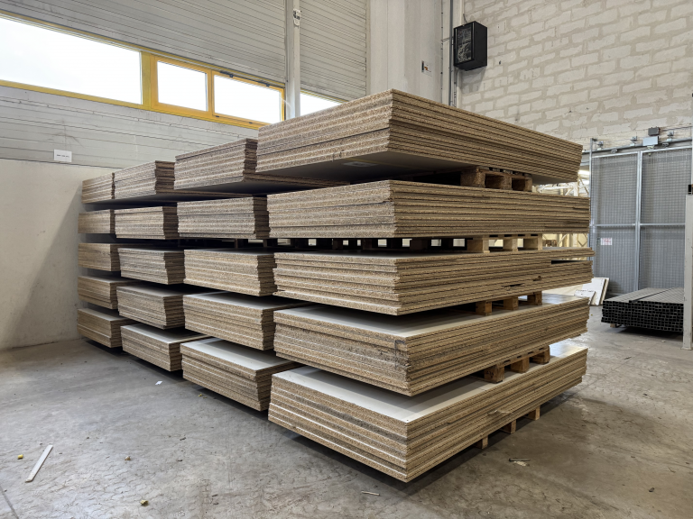 Plancher de la mezzanine sur palette : démonté